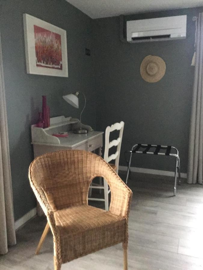 Chambres D'Hotes La Maison D'Apres Шарол Екстериор снимка